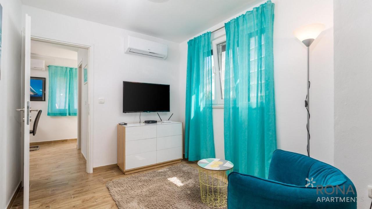 Apartment Follow Me