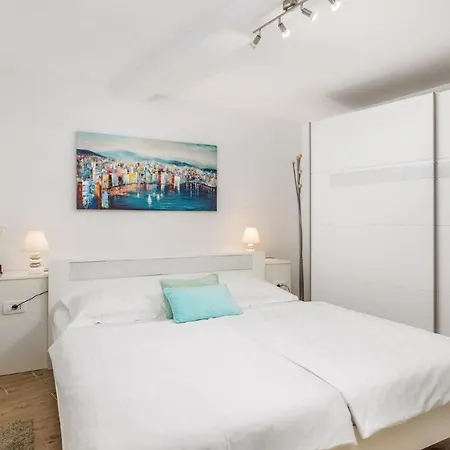 Apartment Follow Me Opatija Exterior photo