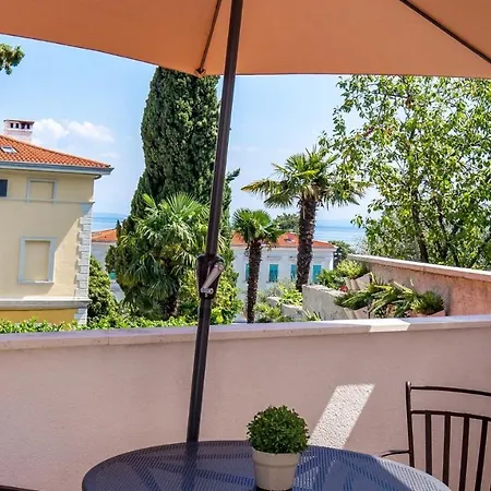 Apartment Follow Me Opatija Exterior photo