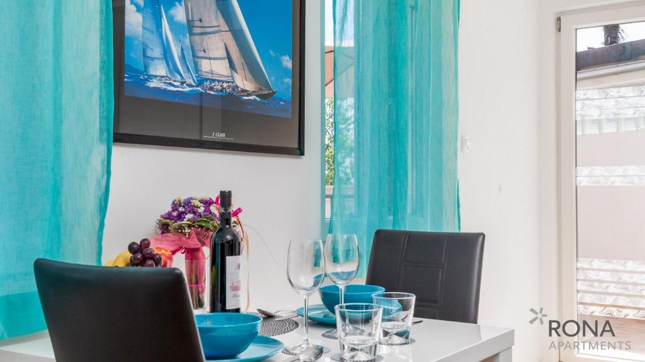 Follow Me Apartment *